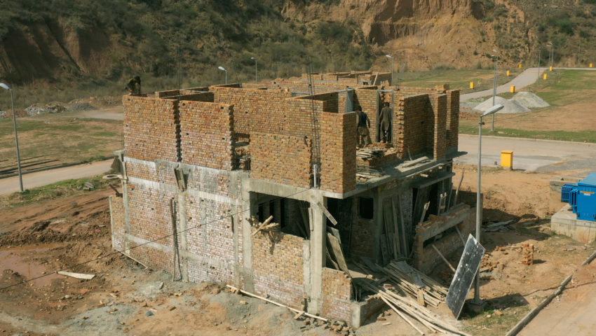 Pics.00_00_50_10.Still170