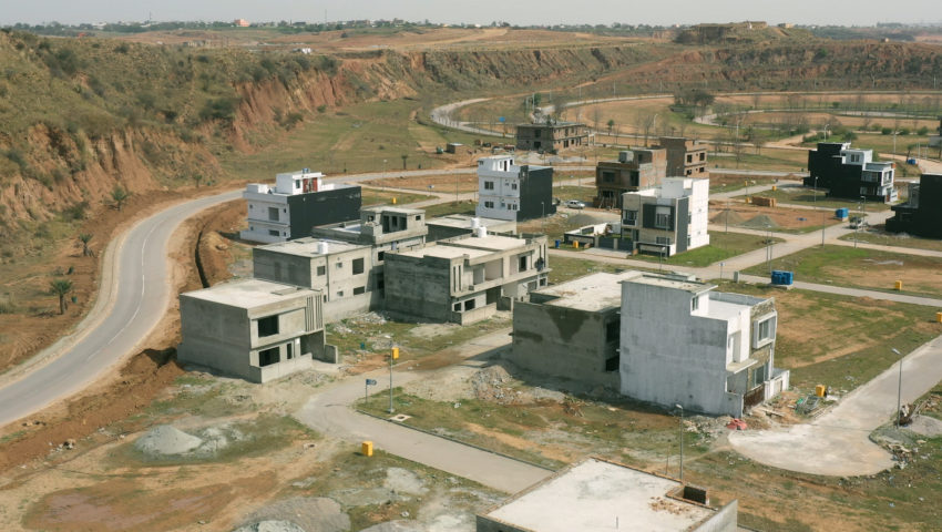 Pics.00_00_09_27.Still157