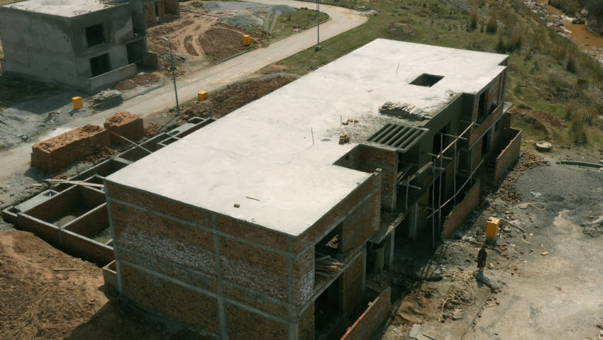 Pics.00_00_36_17.Still166